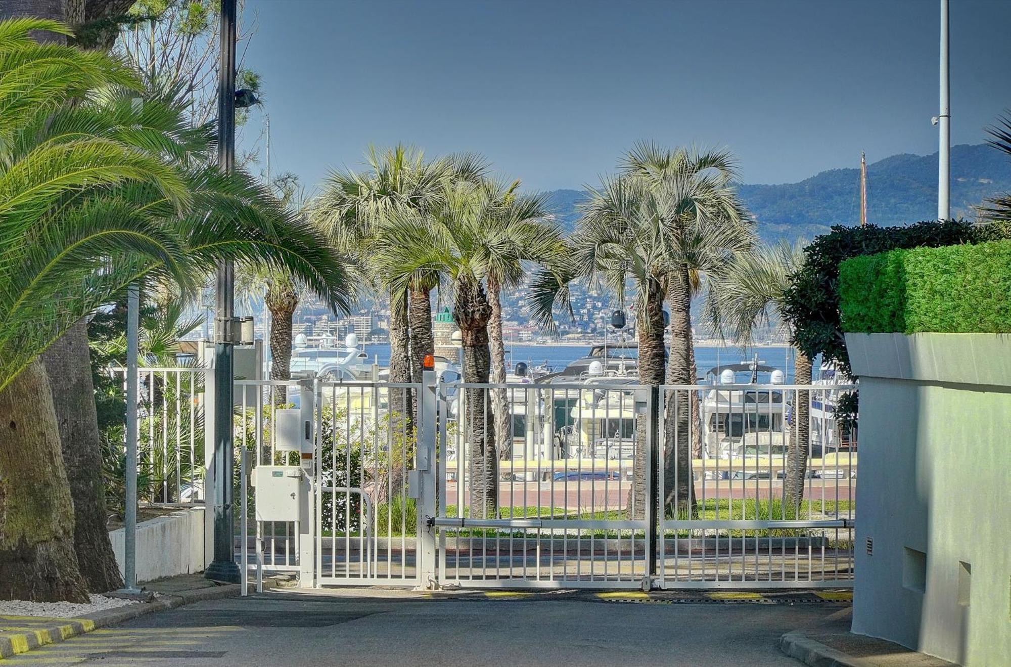Le Palm - 100M Plage - Croisette - Verriere Cote D'Azur Cannes Exterior foto